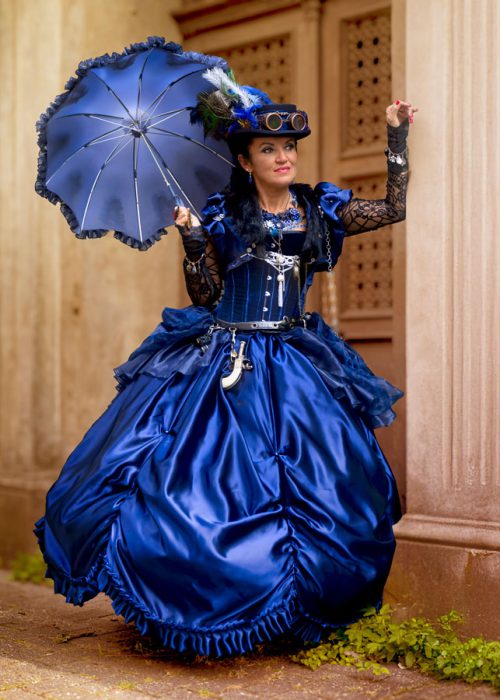 Dame im viktorianischen Steampunk-Stil.