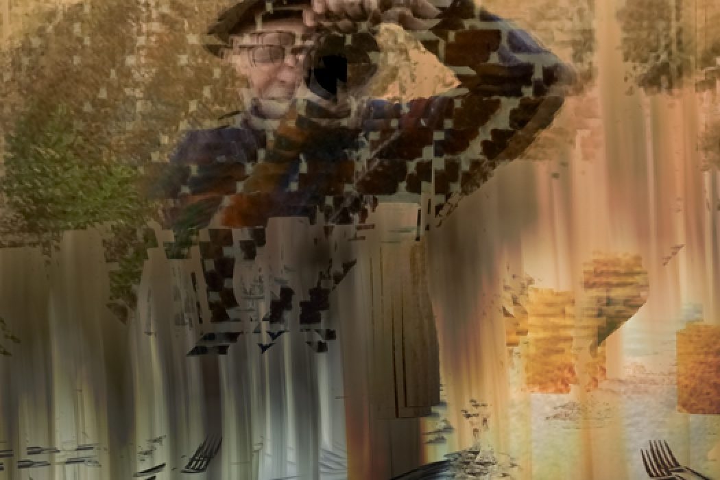 Abstraktes, digital verzerrtes Porträt eines Fotografen mit Kamera; überlagerte Strukturen aus Natur, Pixelartefakten und vertikalen Fragmenten erzeugen einen surrealen, träumerischen Eindruck.